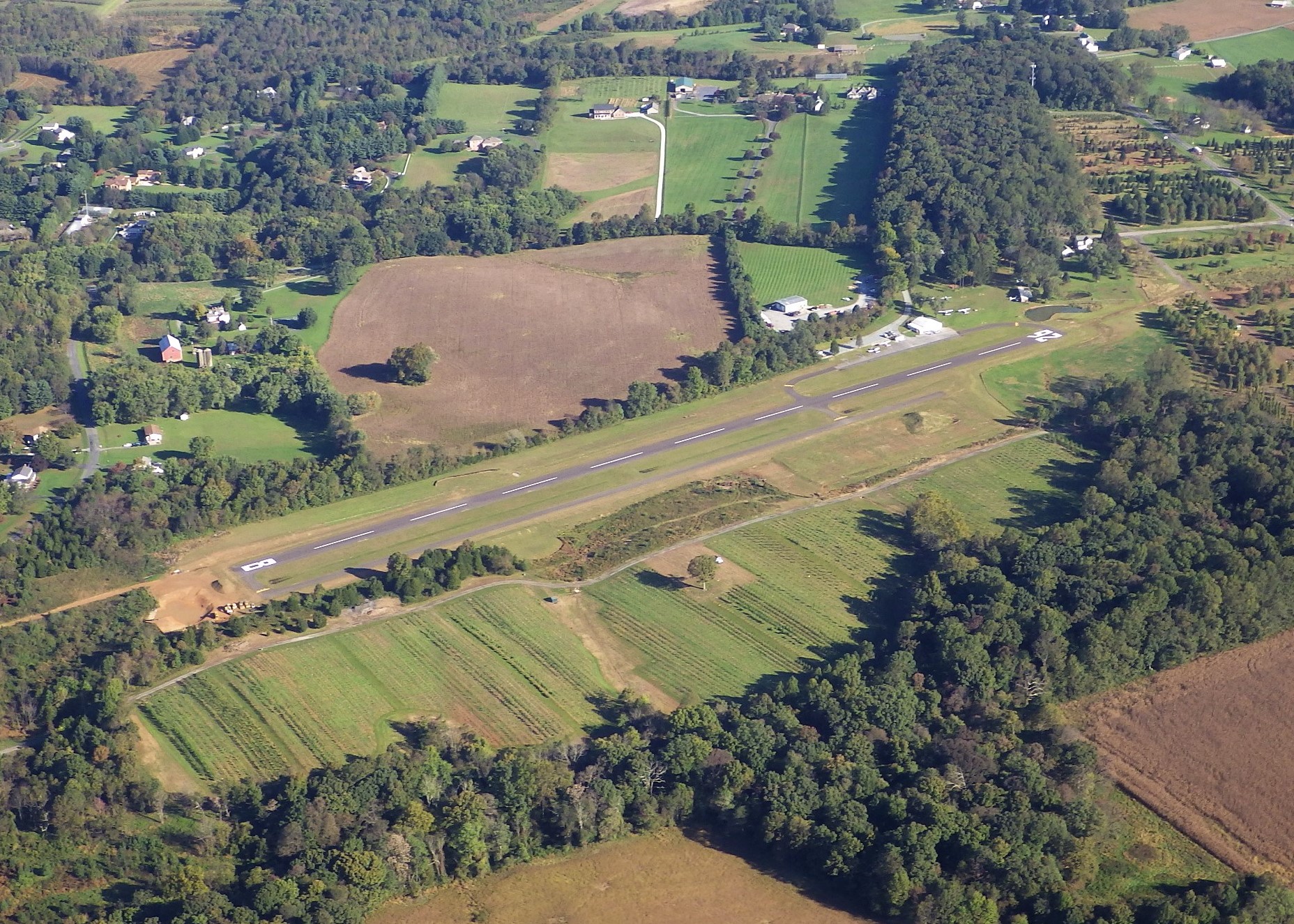 Davis Airport SkyVector